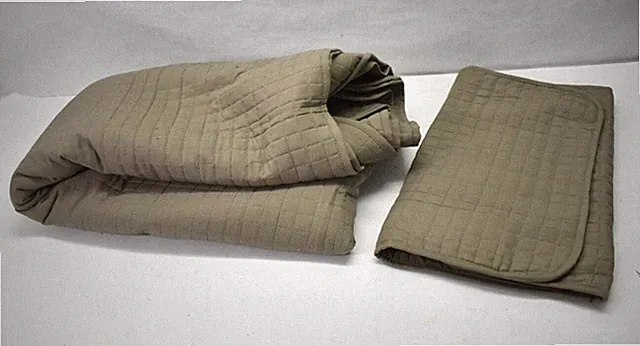 South Shore King Size Quilted Blanket & Pillowcase Set Bedding Sandy Taupe