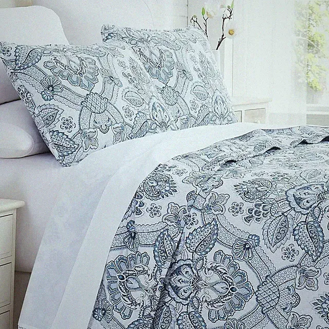 Southshore Fine Living Inc. Oversized King Quilt Bedding Set Paisley Blue